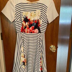 Floral & striped short-sleeved dress